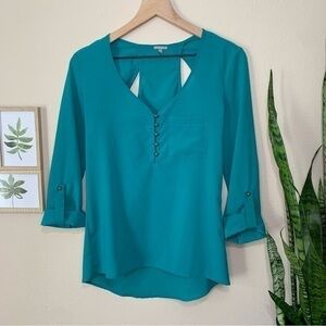 Free with Bundle | Charlotte Russe Top | Back Cutout Detail